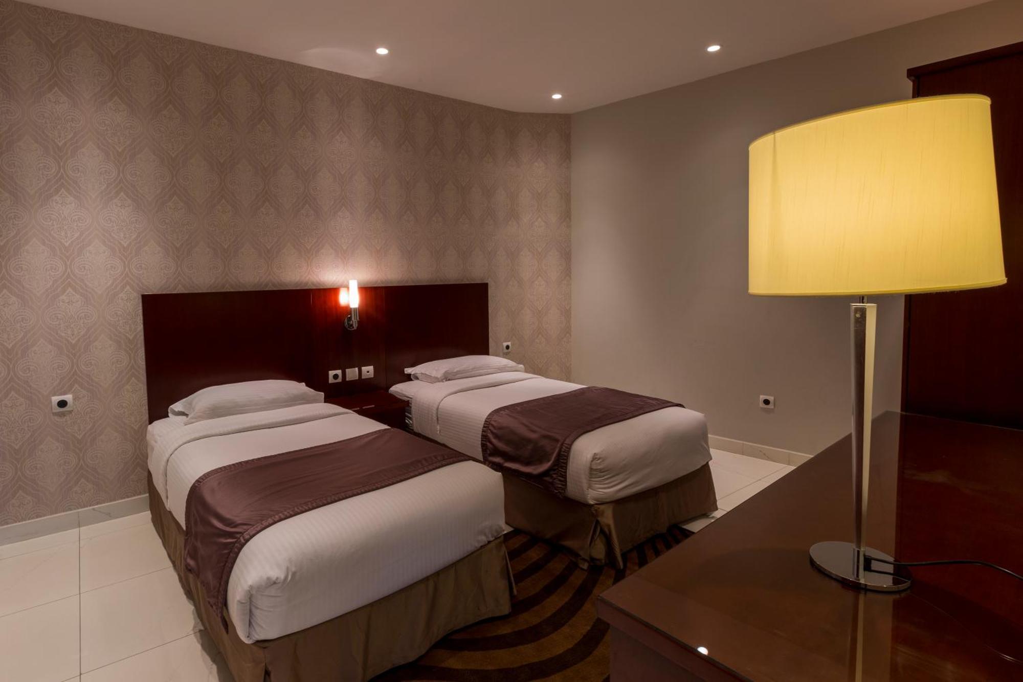 Grand Mayral Hotel El-Huber Dış mekan fotoğraf